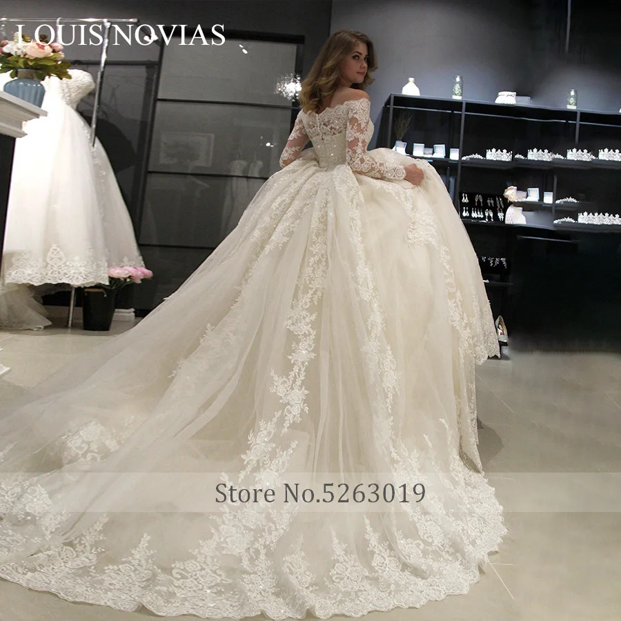 LOUIS NOVIAS Sexy Boat Neck Lace Ball Gown Wedding Dress Long Sleeve Appliques Bride Dresses Vintage Princess Wedding Gowns