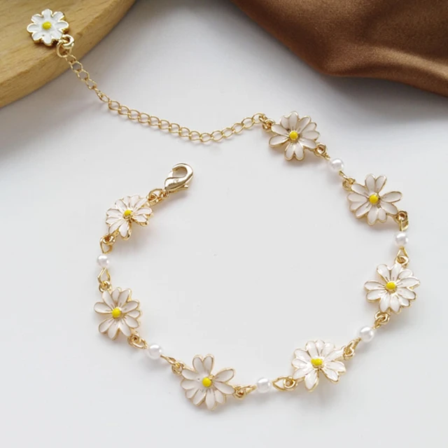 White Daisy Flower Bracelet