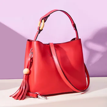 

Bag Female 2020 New Leather Handbags Bucket Bag Wind Handbag Simple Tassel Shoulder Wrap