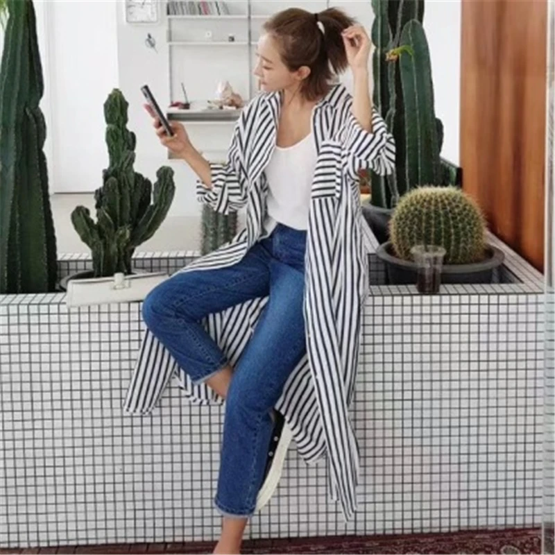 

Loose Knee-length Shirt Dress Women Black White Striped Version Oversize All-match Long Shirt Females Outwear Autumn 2020