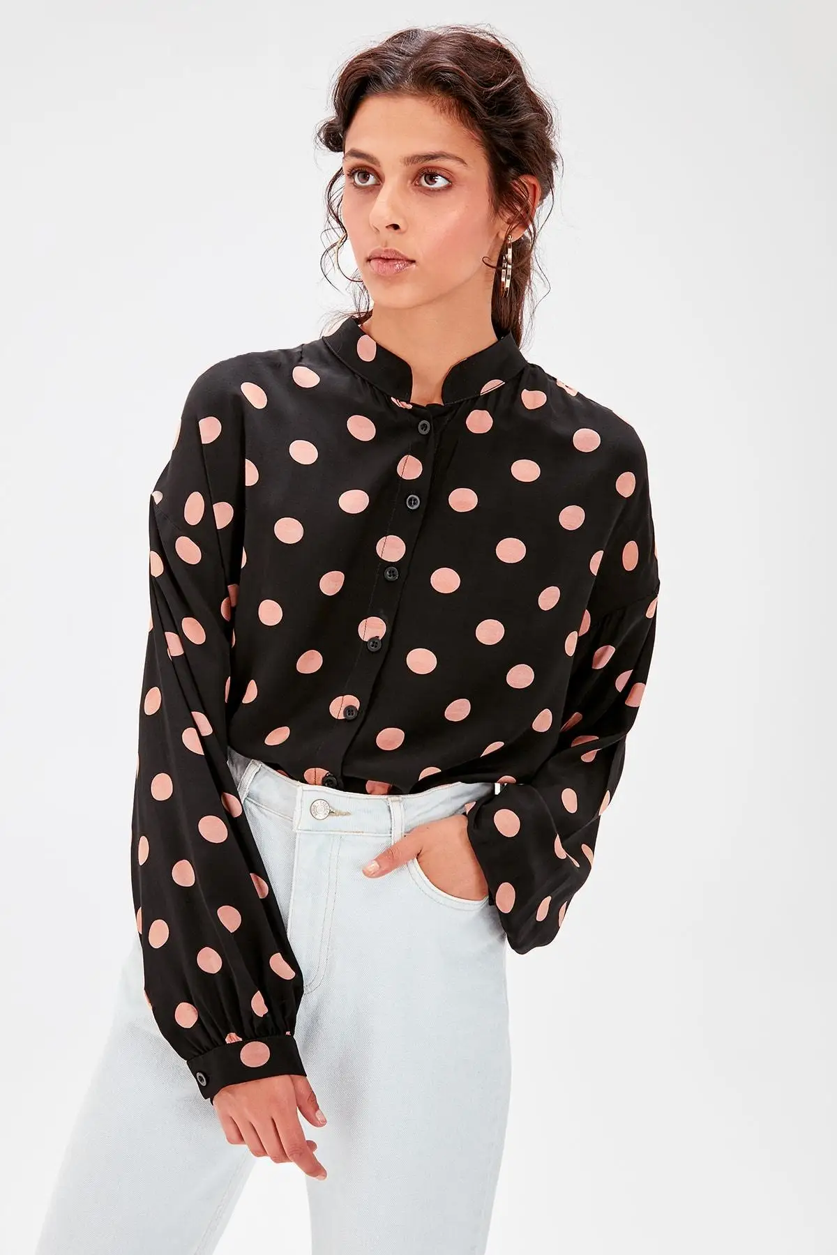 

Trendyol Black Polka Dot Shirt TWOAW20GO0183
