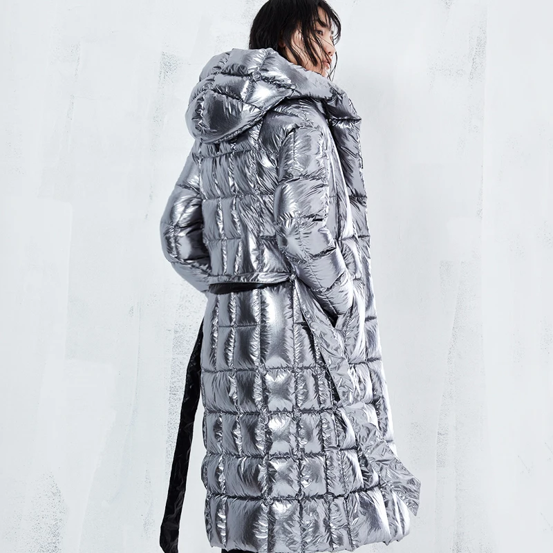 Fashion Tide New Autumn And Winter Fashion Women Darkdown Coat Hooded Belts Sliver And Black Two Side WJ12511L Windbreaker - Цвет: silver