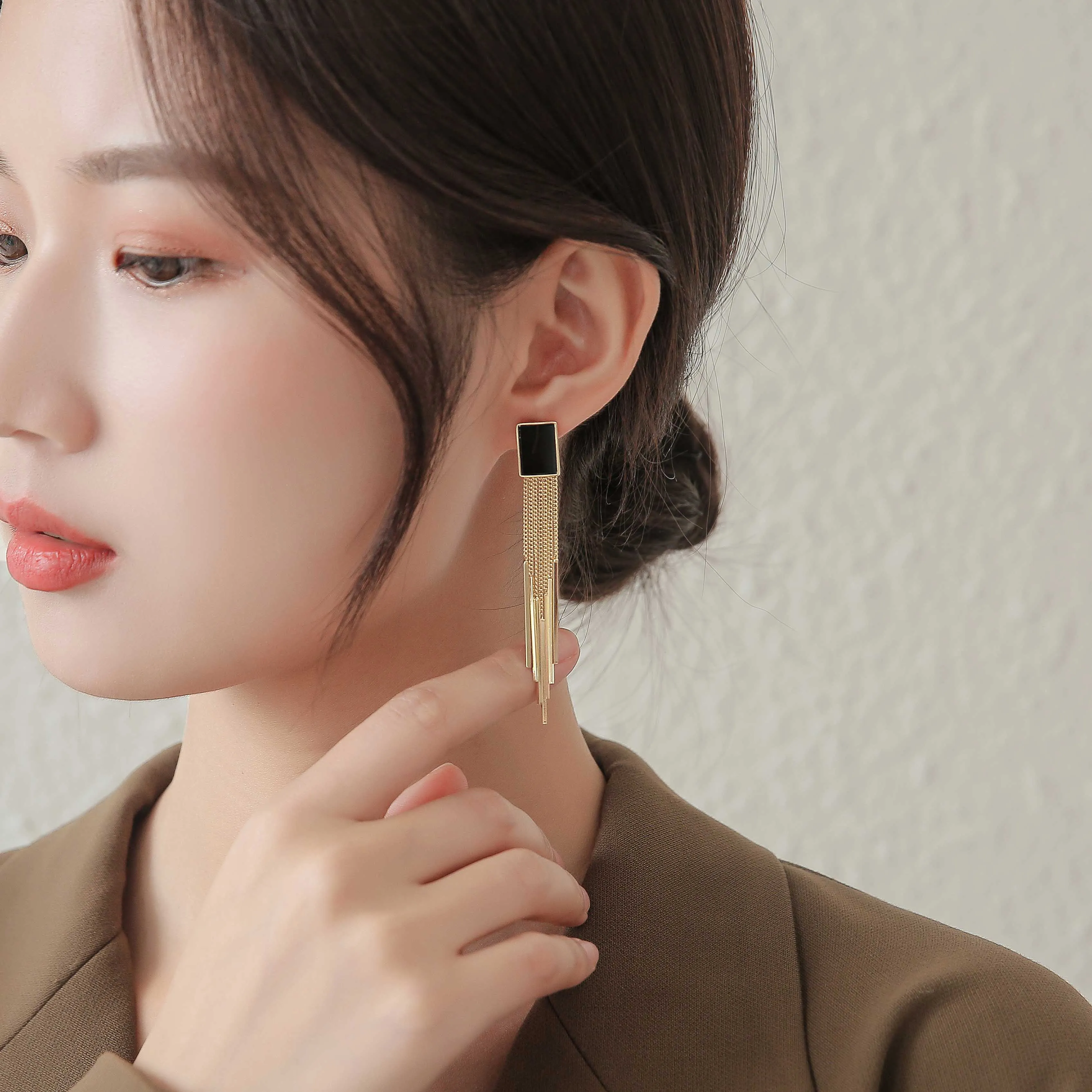 Earrings 2022 New Trendy Long Style Fashion European and American Tassel Earrings Temperament High Sense of Atmosphere - Image 2