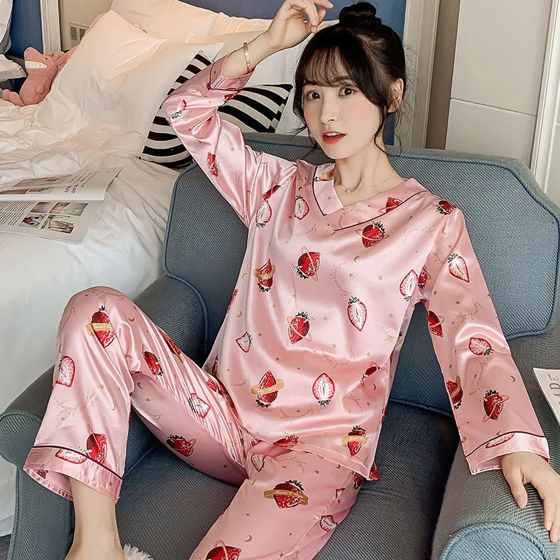 

Summer and Autumn New Long-sleeved Ice Silk Pajamas Women Loose V-neck Vibrato Net Celebrity Micro-business Home Service