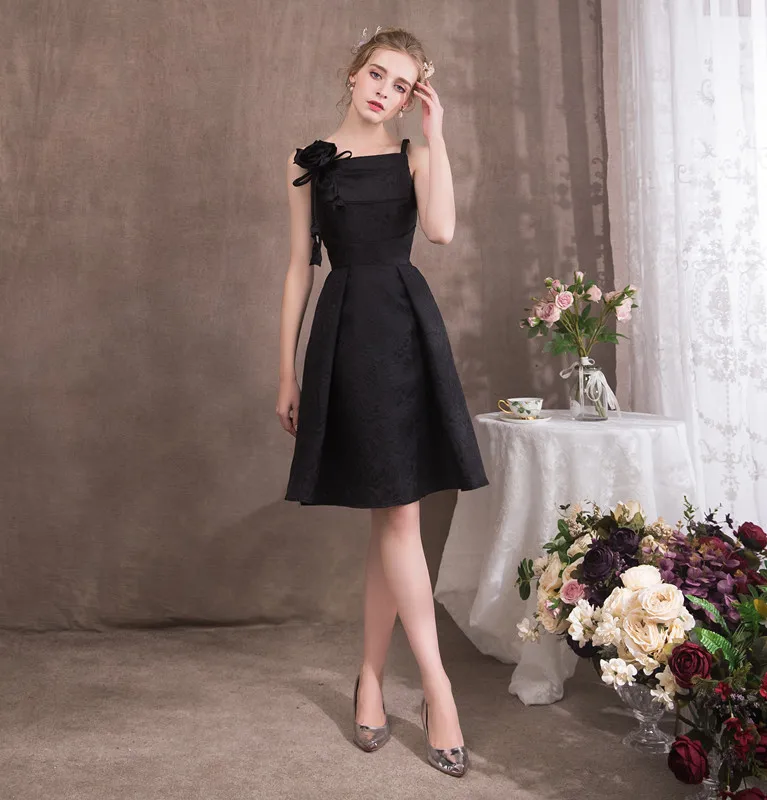 

Chic Little Black Homecoming Dresses with Handmade Flower Spaghetti Straps Cocktail Party Gowns A Line Cheap Vestidos De Festa