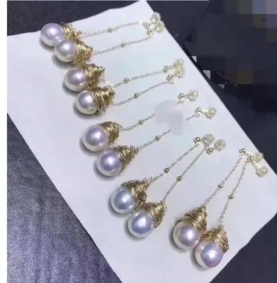 

Natural white Baroque Pearl earring 9k gold