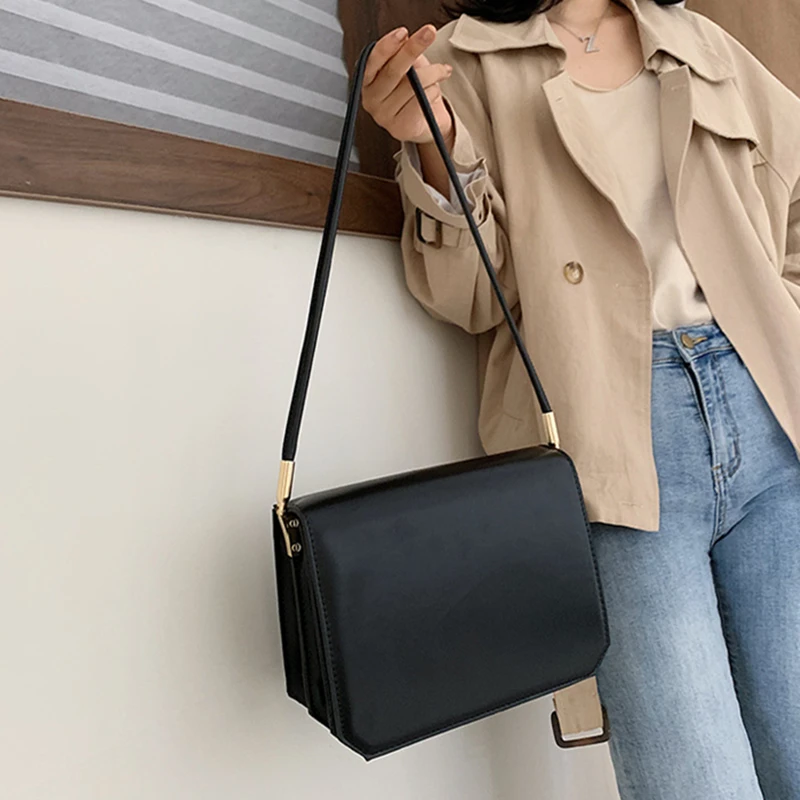 

Retro Baguette Shoulder Bag Casual Organ Bag Women 2019 New Designer Simple PU Solid Button Squre Tote Handbag c k Female Simple