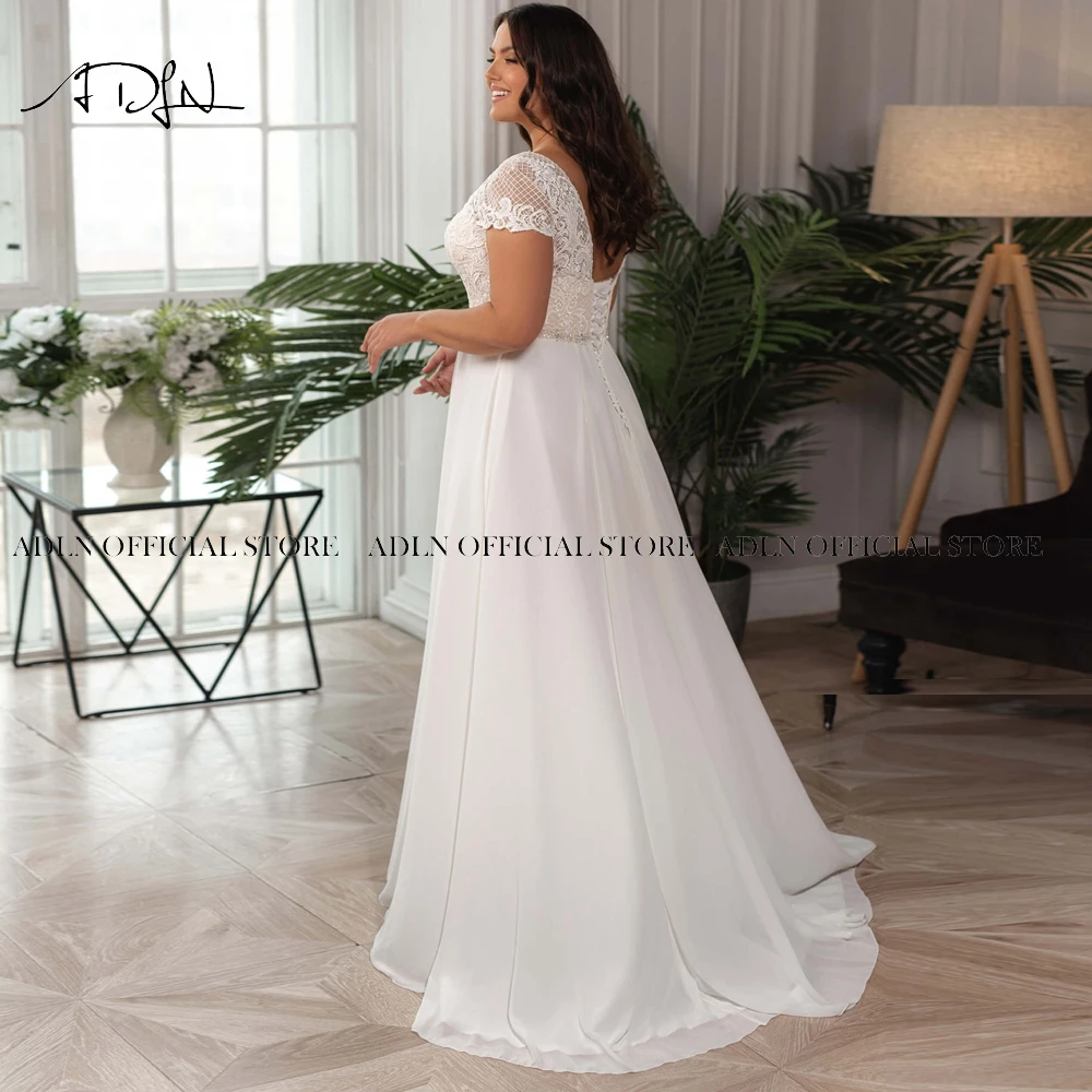 Elegant Chiffon Plus Size Wedding Dress Customized V-neck Short Sleeves Beaded Bridal Gown with Lace-up Back Robe de Mariage 2
