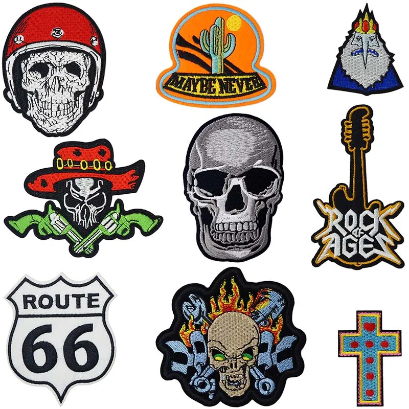 01 Skull Cross Black Rose