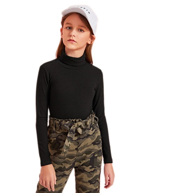 SHEIN Kids/однотонная трикотажная Повседневная футболка в рубчик с воротником-стойкой; детский топ; осень г.; приталенные базовые Детские футболки с длинными рукавами