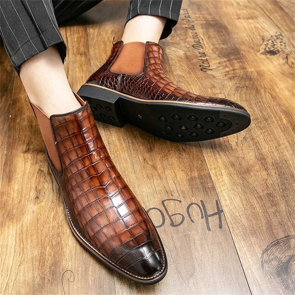 

Men's leather pointed toe boots, crocodile pattern outdoor high-end leather boots, one-step warm boots in winter, men's boots