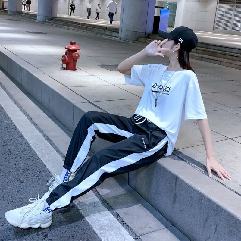 

2019 Motion Hip-hop Sportsuit Woman Short Sleeve Twinset Tide Bf Jogging Suits Sports Dancing Wear For Women Gym Sportswear