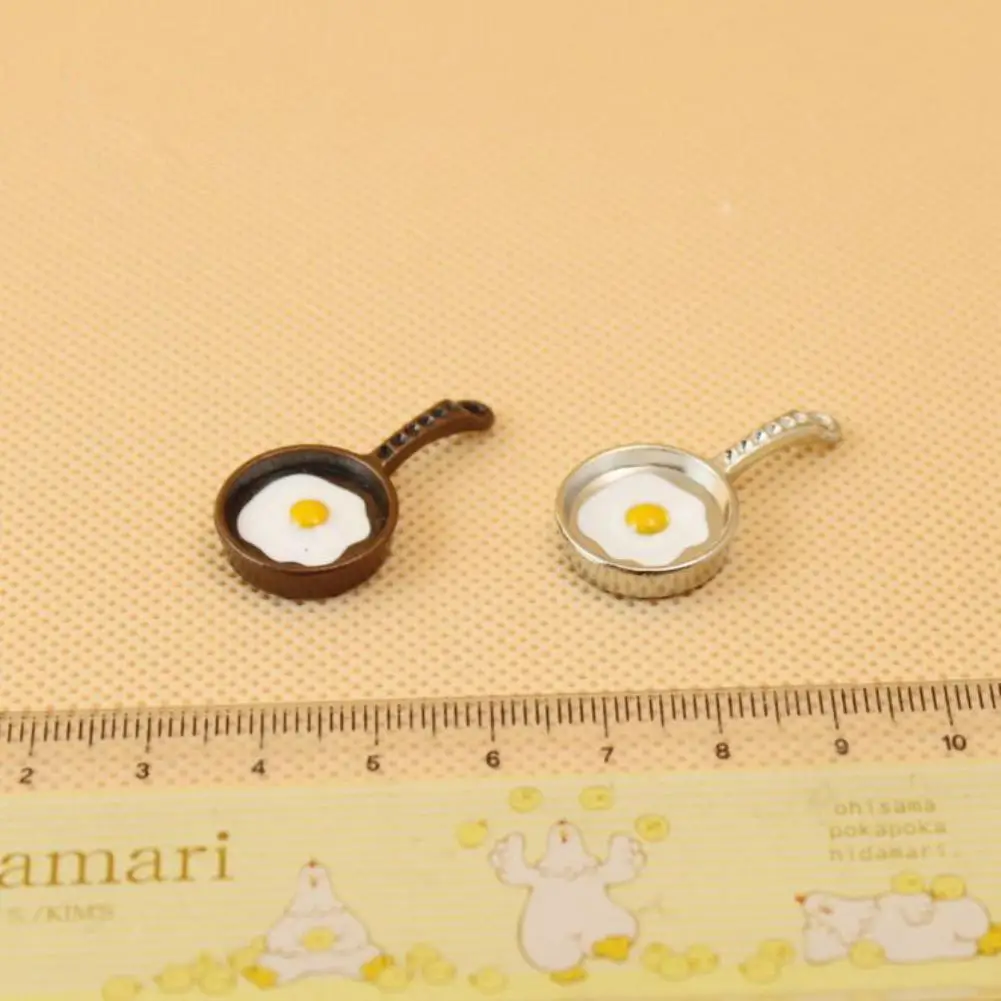 Cute Simulate Metal Fried Egg Pan Play House Toy for 1:12 Doll House Random Color