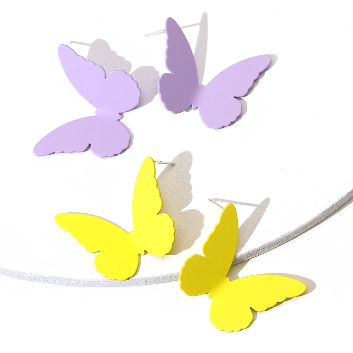 AMORCOME 2020 модный поясок карамельного Цвет Подвесные серьги в виде бабочки Фул