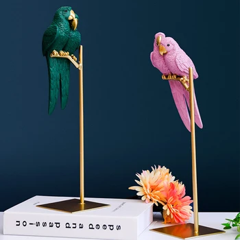 

Nordic Creative Resin Simulated Animal Parrot Bird Crafts Ornaments Gold Modern Home Desktop Decoration Miniature Figurines