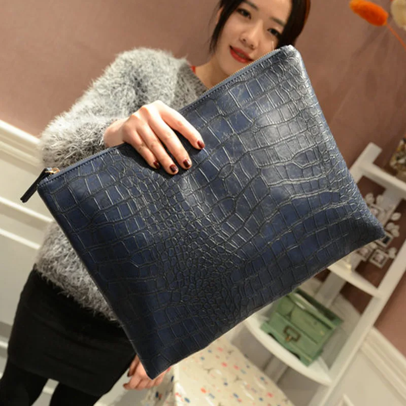 

New European and American crocodile pattern men's hand bag retro briefcase shoulder