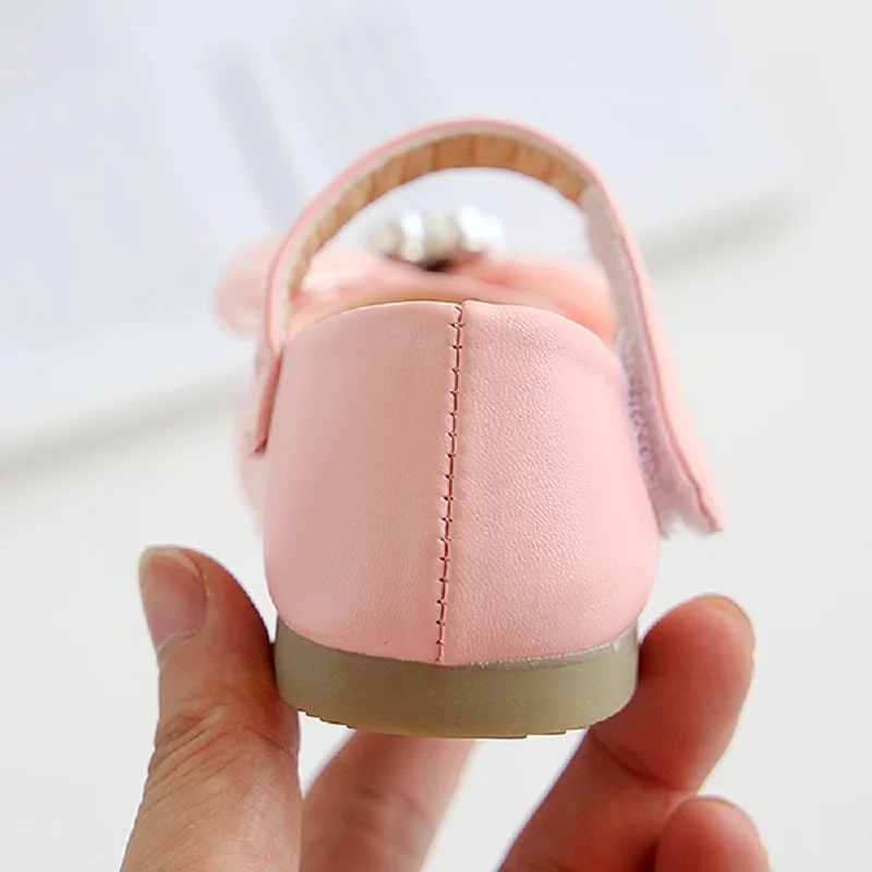 Кожаные туфли для девочек новинка 2020 модная Осенняя детская обувь принцессы с