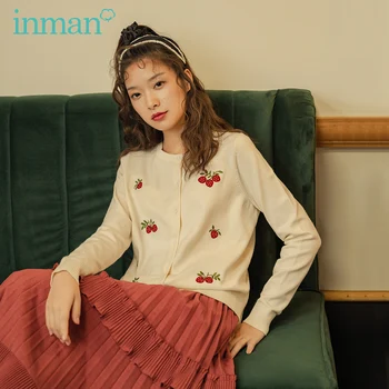 

INMAN 2020 Autumn Winter Lady Cute Sweet Style Strawberry Embroidered Pattern Round Collar Cardigan Sweater