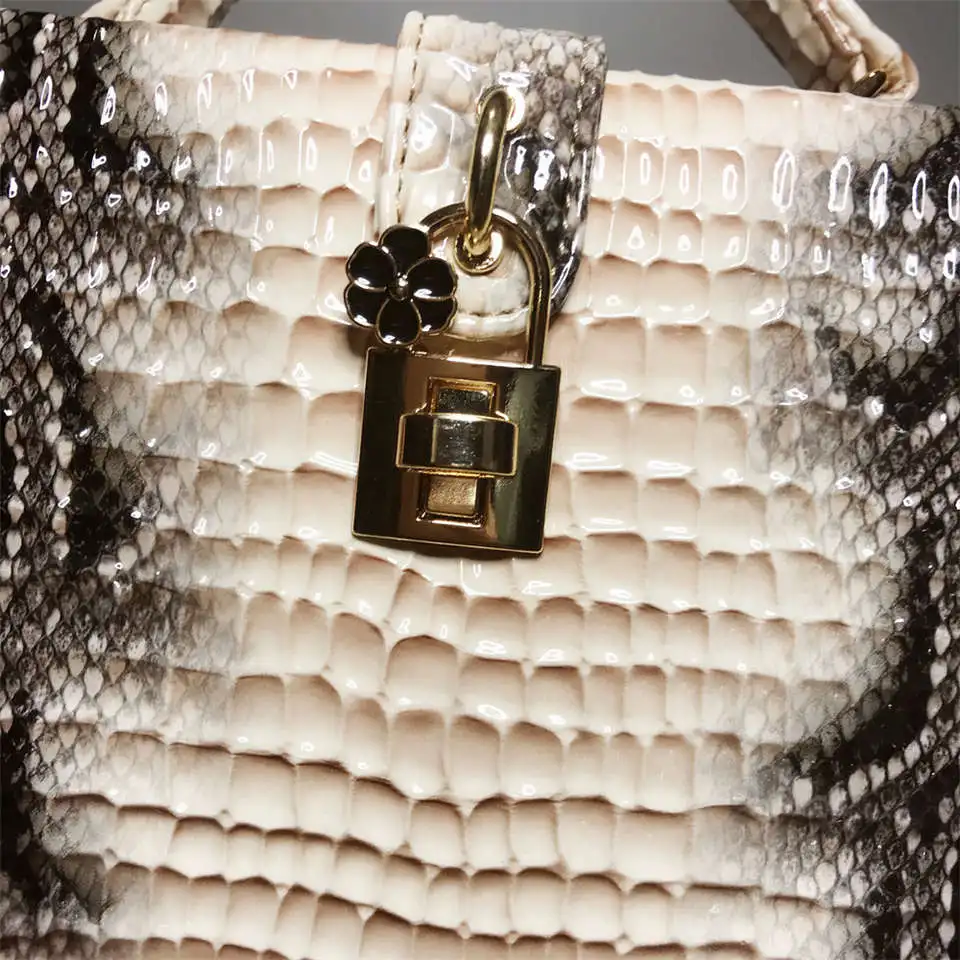 HTB1r4qxXQ5E3KVjSZFCq6zuzXXau