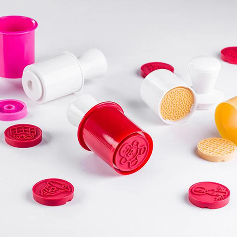 

8PCs/Set Plastic Cake Mould Biscuit Plunger Forms Round Shape Cookies Cutter Molds For Cookies Cake Decorating DIY Baking Tools