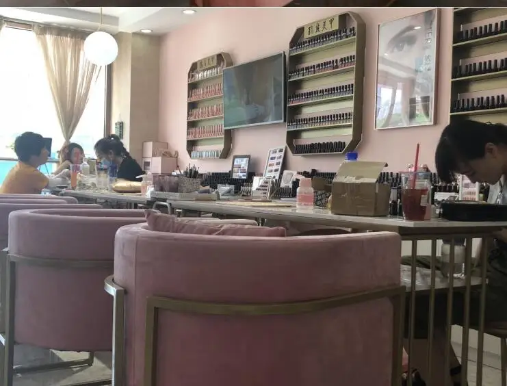 Скандинавский простой лак для ногтей, настенная полка, многослойная витрина для косметики, полка для хранения магазина красоты