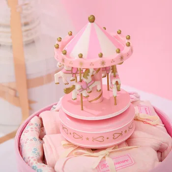 

2019 New Baby Gift Box Cotton Suit Toy High Quality Handwritten Letter Baby Birthday Gift Full Moon Basket