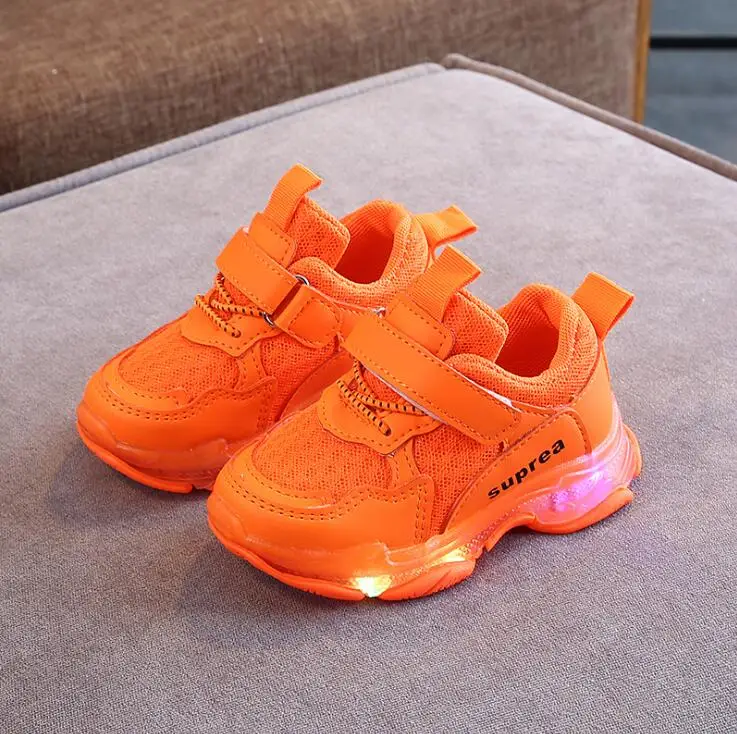 

Children LED Light Shoes New Brand Spring Autumn kids Sports Shoes Air mesh Luminous Glowing Girls Sneakers With Light EU 21-30