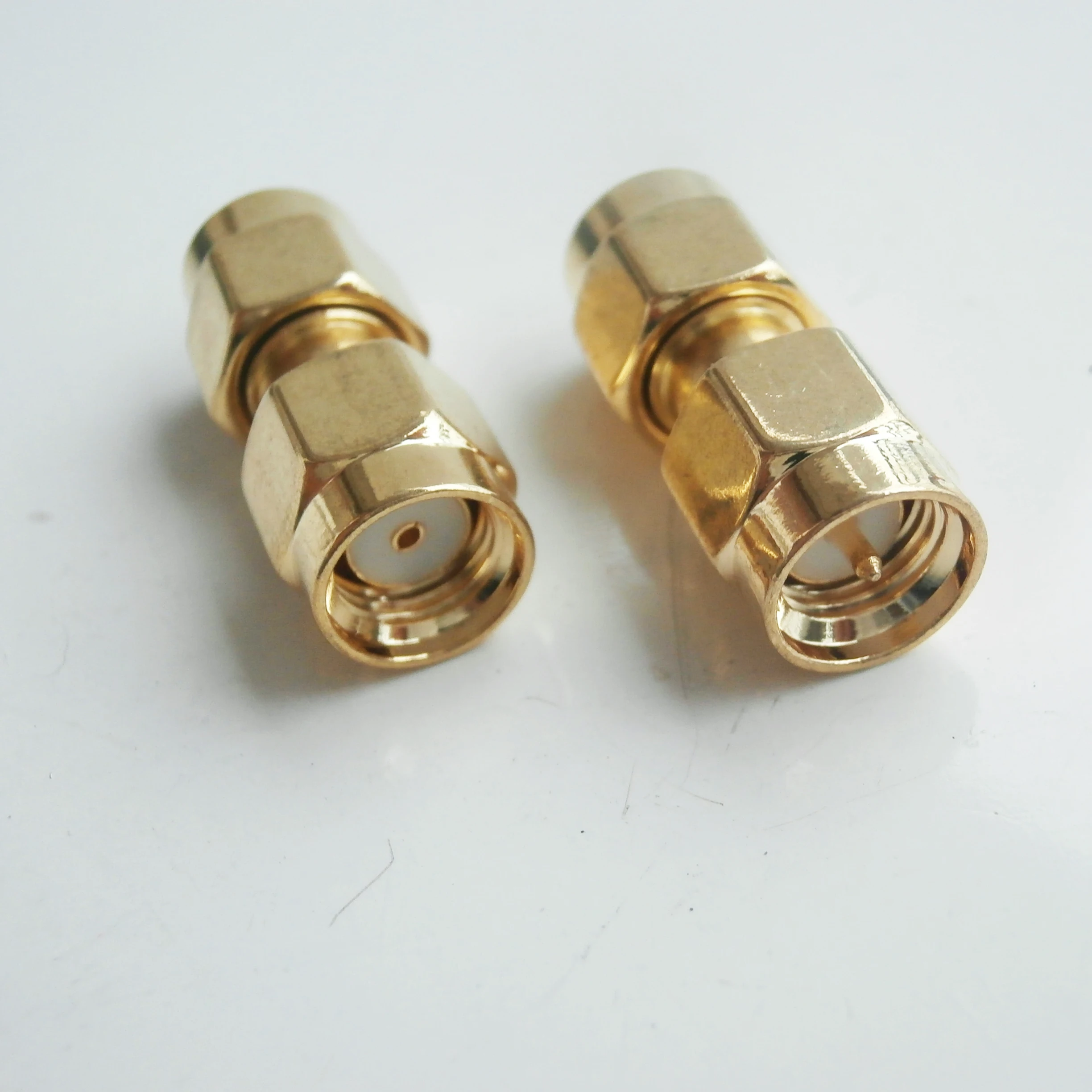 

SMA Male To RP SMA Male Plug Cable Antenna Connector Socket SMA To RP SMA Gold Plated Brass Straight Coaxial RF Adapters