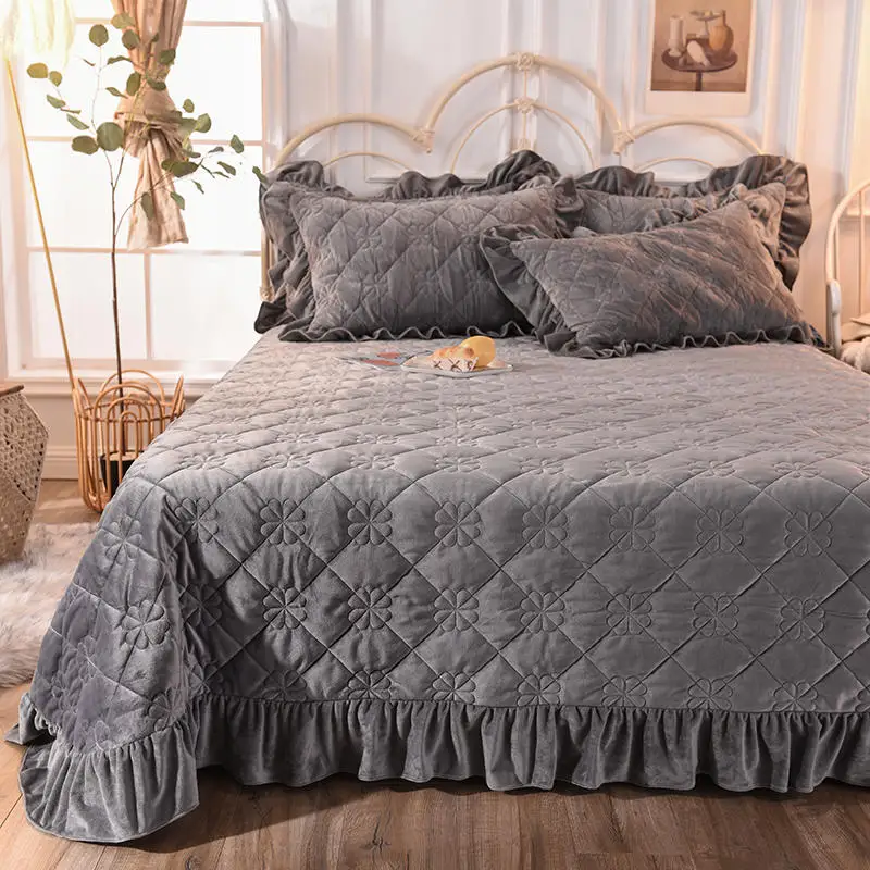 new Warming and Thickening Crystal Velvet Bedspread Fitted Sheet Pillowcases 2/3pcs Pure color Quilting Bedding