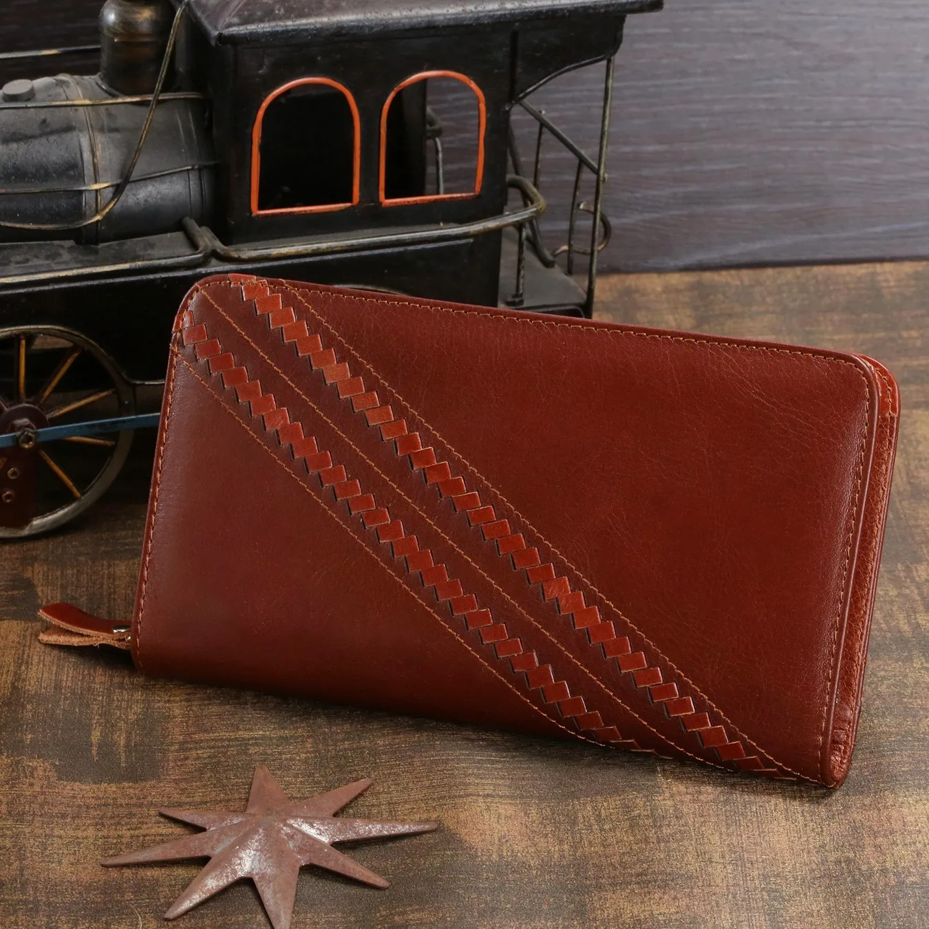 

Jiameida Genuine Leather Clutch Bag Wallet Weaving Decoration 8024