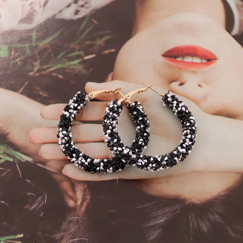 Oorbellen Новинка, кольца, серьги из смолы для женщин, серьги-кольца, модные ювелирные изделия с блестками, подарок - Окраска металла: Black- white