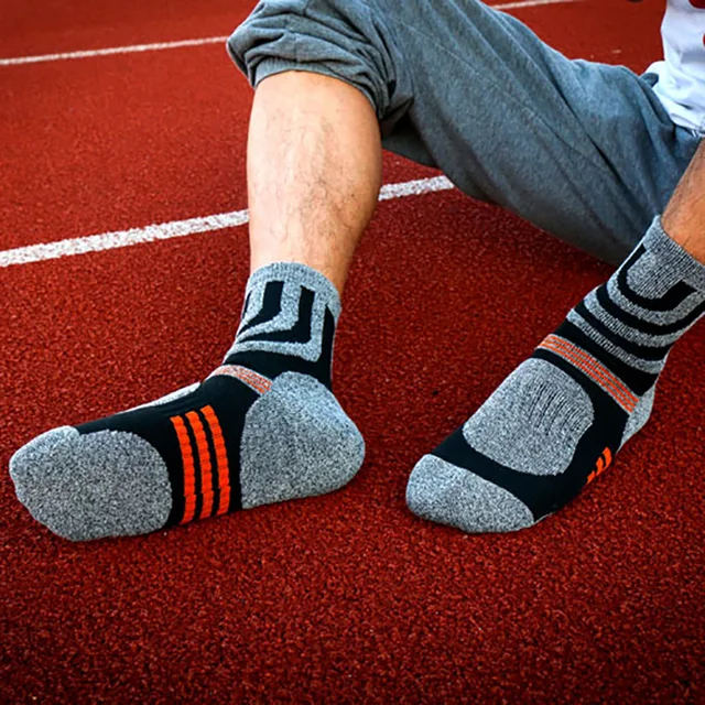 US $1.69 Running Trekking Socks Comfortable Breathable Socks Outdoor Men Male Professional Sport Travel Hiki