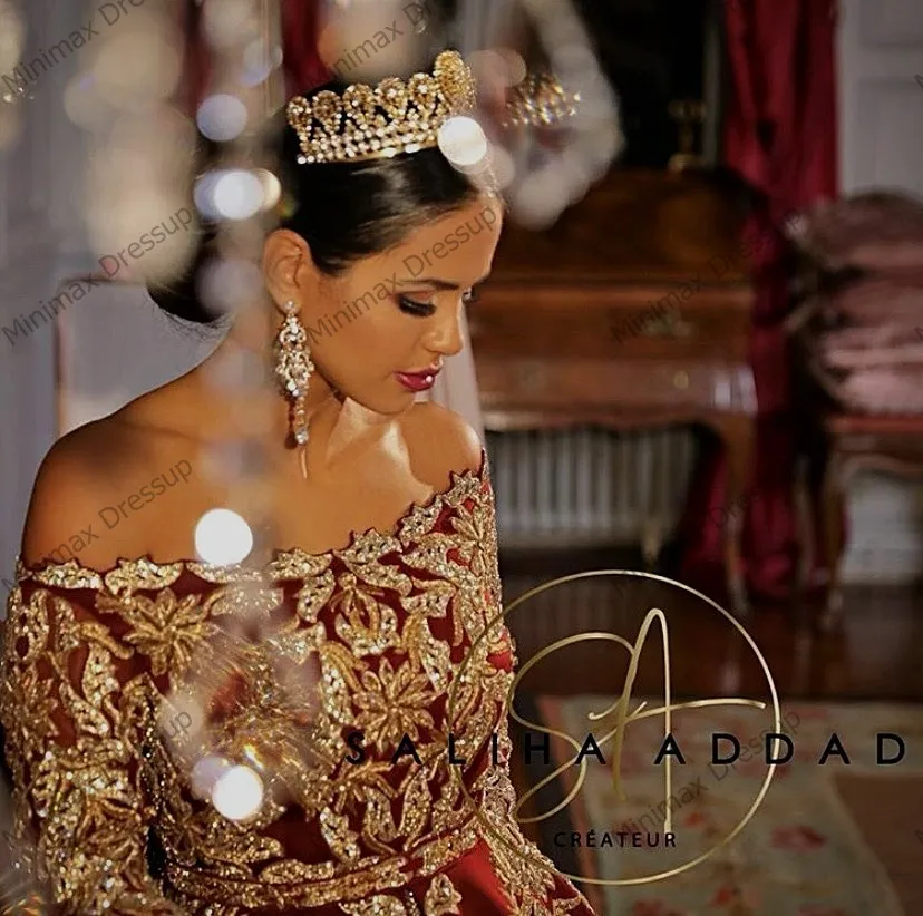Burgundy Long Sleeve Arabic Wedding Dresses 2024 Muslim Dubai Off Shoulder Luxury Gold Lace Applique Kaftan Wedding Gown