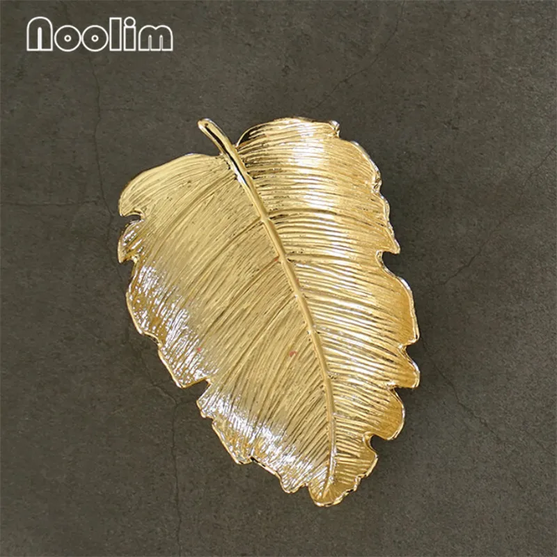 Nordic Crafts Home Decoration Sycamore Ginkgo Leaf Gold Jewelry Display Plate Ring Lipstick Storage Tray Metal Ornaments