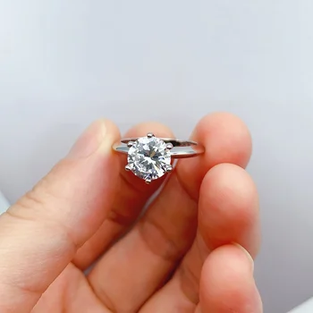 

1:1 925 sterling silver ring, European and American style high-quality six-claw moissanite ring selling Valentine's Day gift