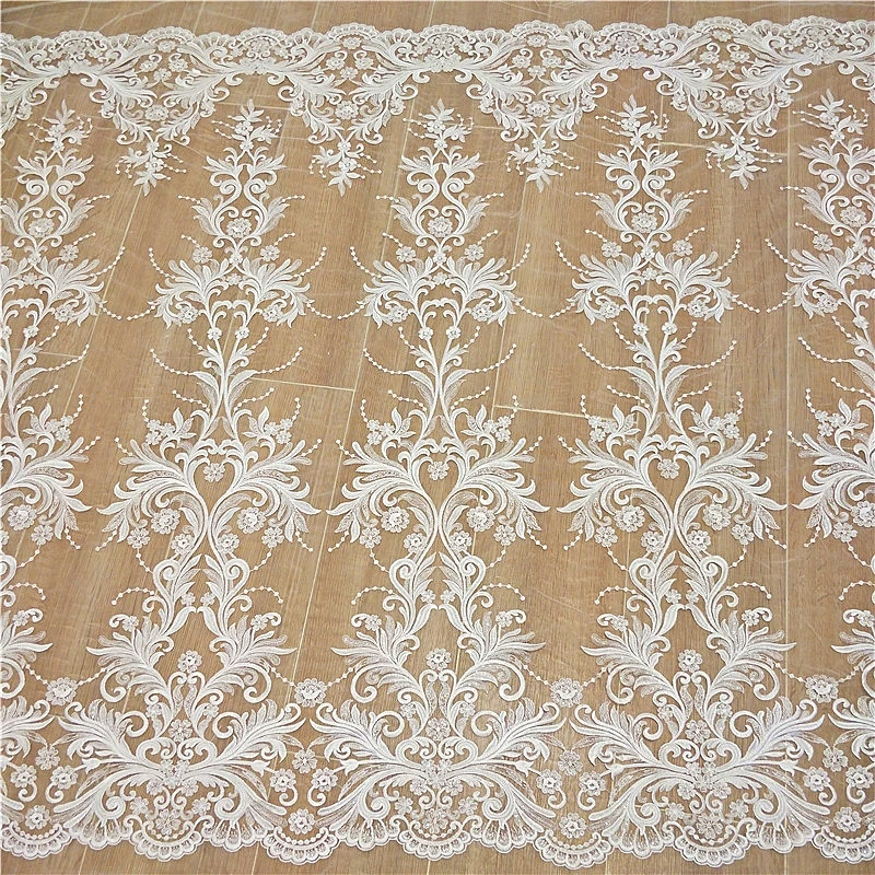 

Красивое цветочное кружево с вышивкой для свадебного платья