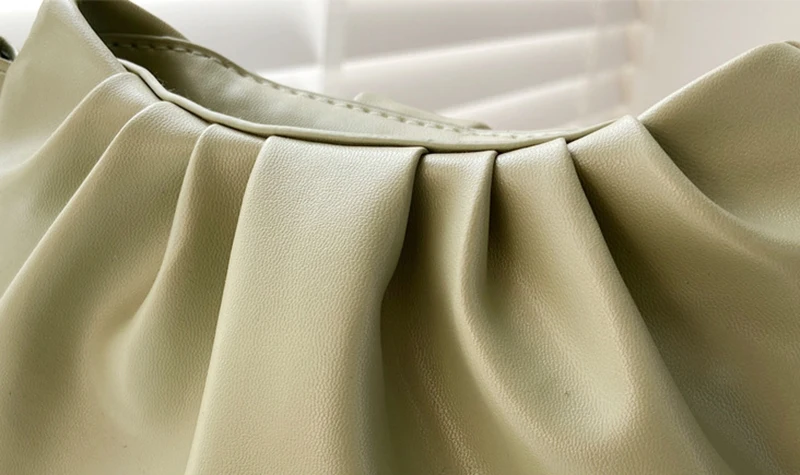 14195116951_1816462528