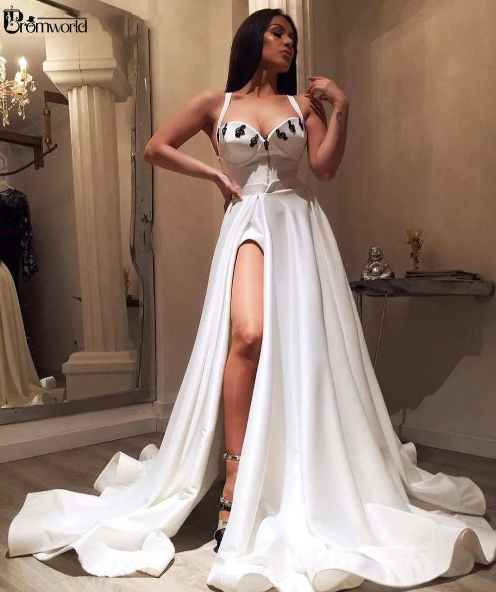 Сексуальное Милое атласное белое вечернее платье ТРАПЕЦИЕВИДНОЕ ПЛАТЬЕ С Высоким Разрезом на тонких бретельках для выпускного вечера в Дубае длинное вечернее платье