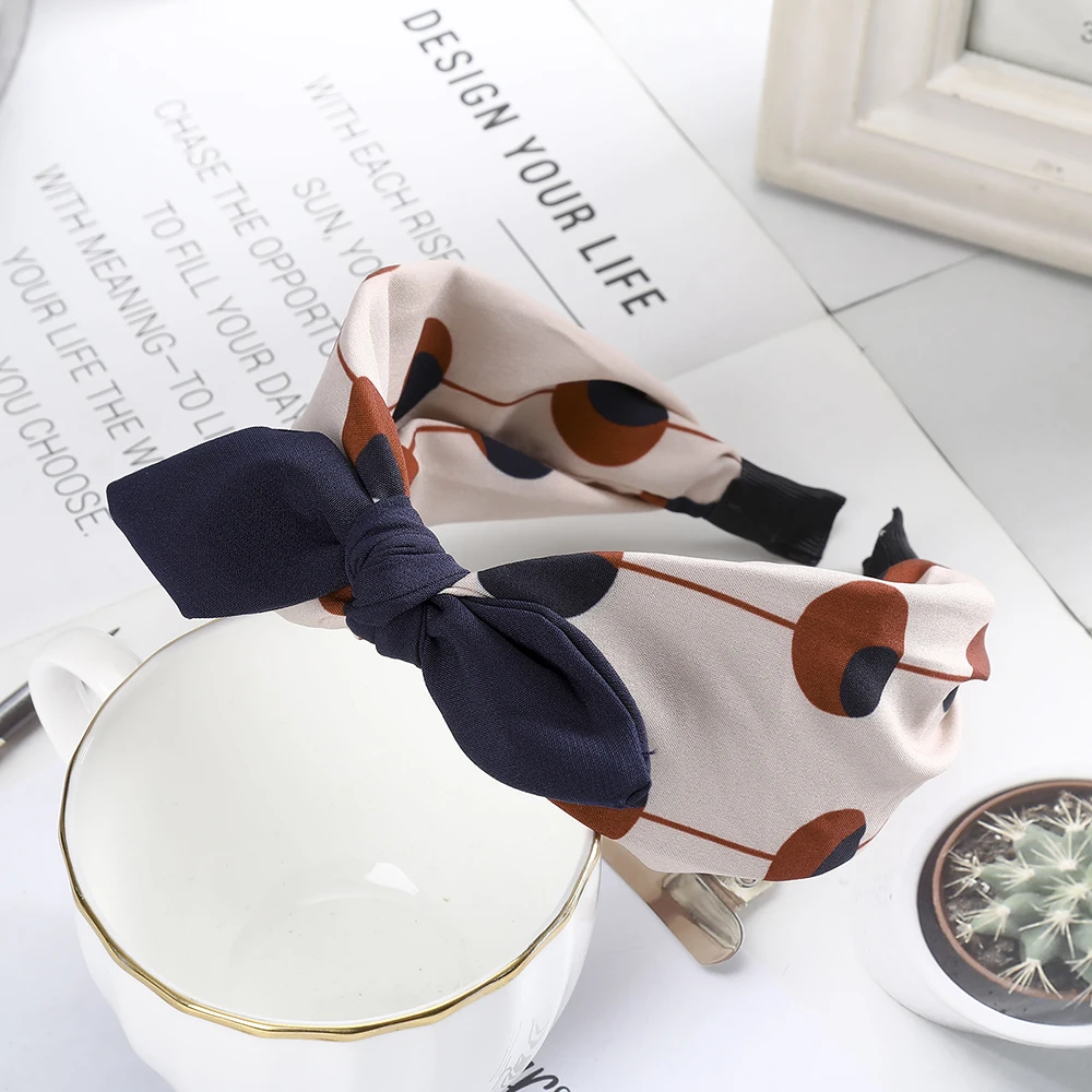 

AWAYTR New Hair Accessories Korean Knotted Headband Solid Small Bow Wide Fashion Hairband Color Matching Hair Band For Women