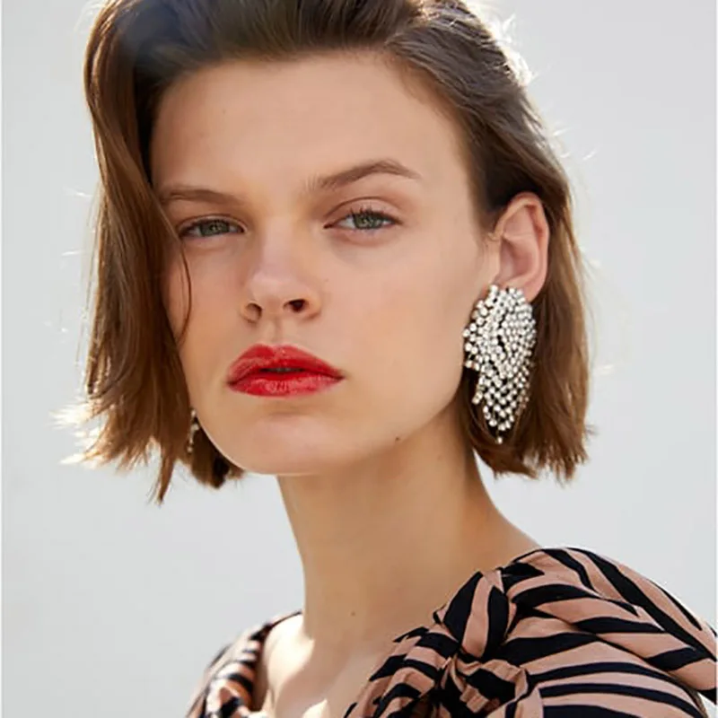 

Chant man ou Beauty Fashion Ol Exaggeration Big Brand Women's Flower Hot Summer Sales Source Water zuan zhua lian Tassel Earring