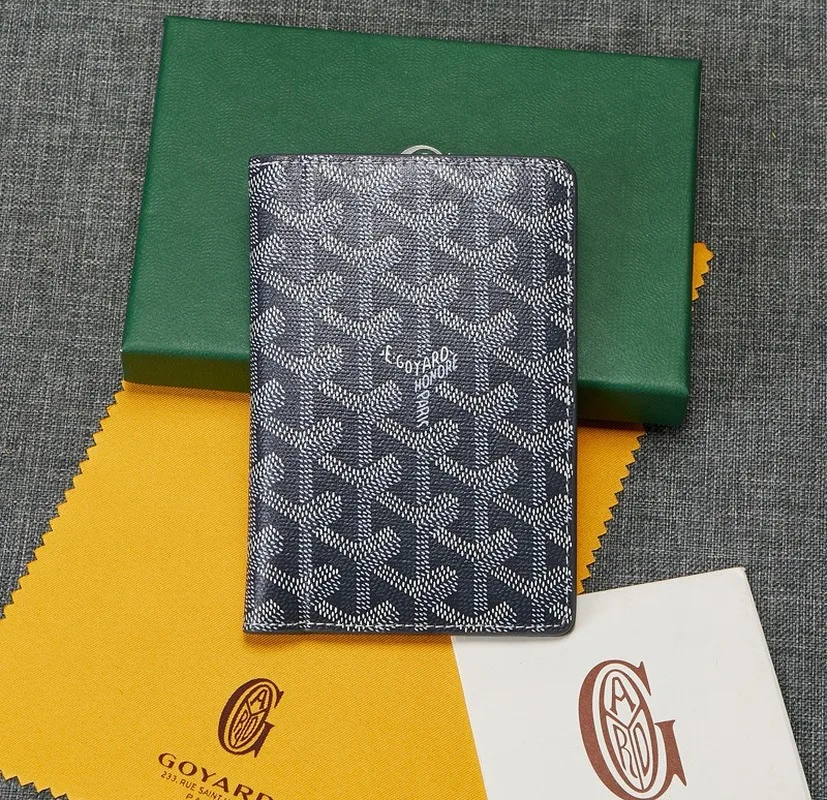 

Passport Cover 2019 Fashionable Designer Card Holder Genuine Leather New Passport Holder Passport Book Passport Case