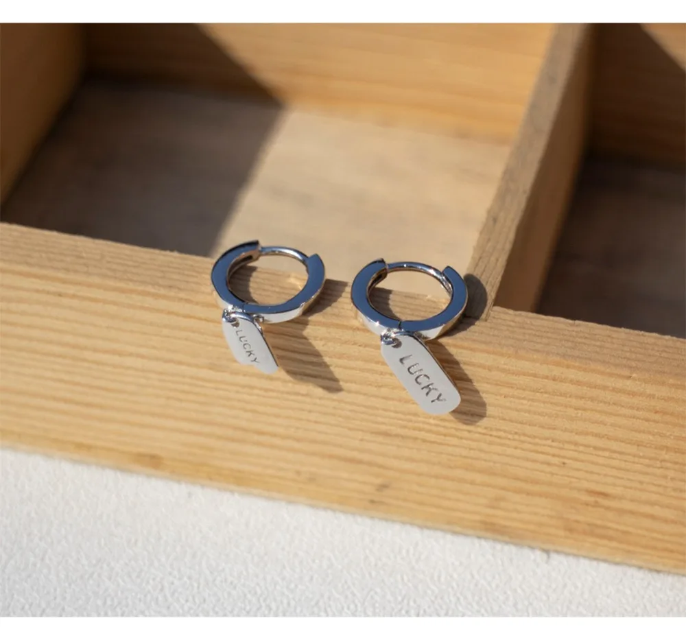 Серьги из стерлингового серебра 925 пробы, модные, маленькие, квадратные, короткие, серьги-капли, с буквами, Лаки, тренд, для девушек, wemon, серебряные серьги, ювелирные изделия