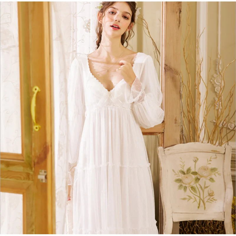 

2019 Autumn Brand nightgown Women White Lace long dress Ladies Cotton Nightdress Female Palace style nighty dress with chest pad