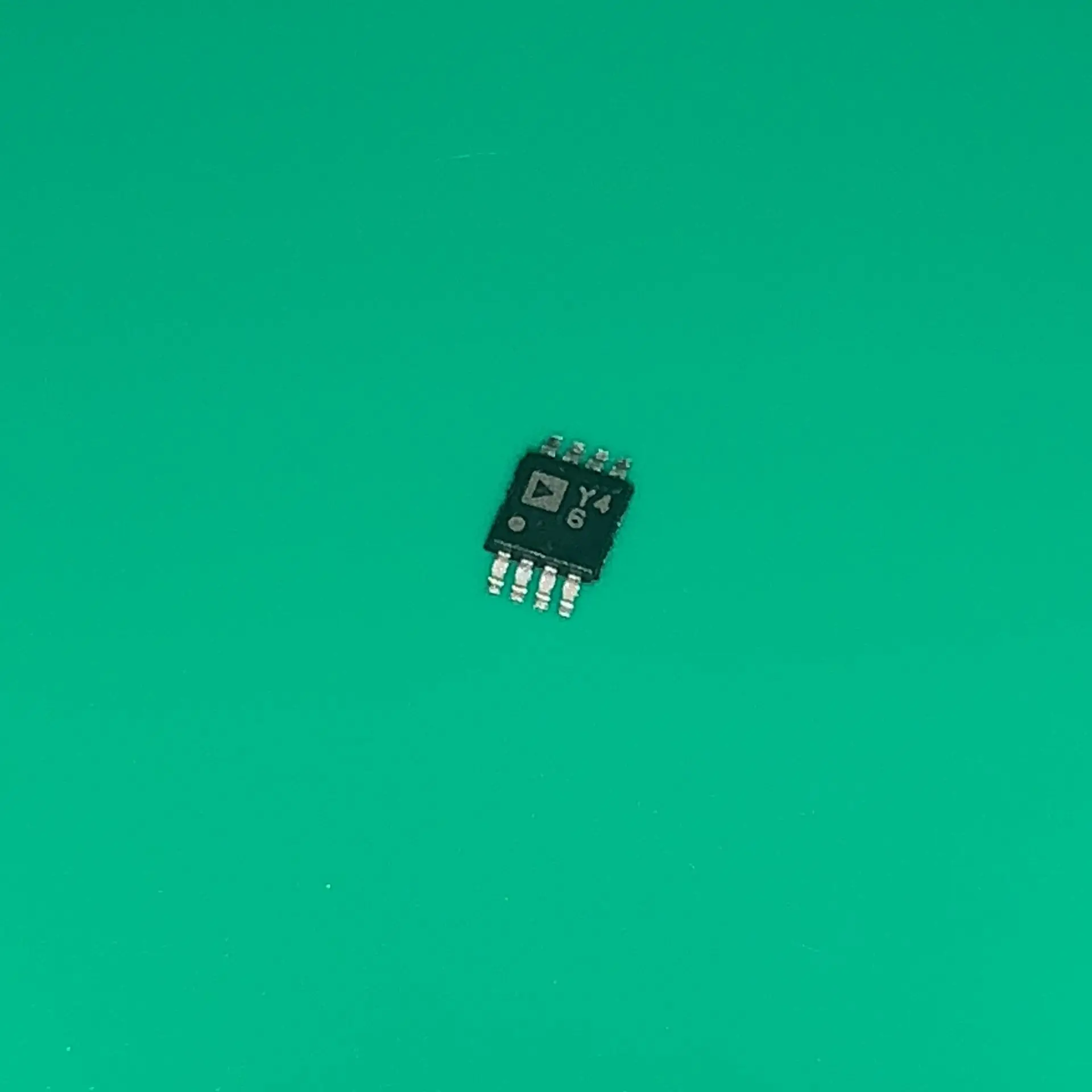AD8476ARMZ MSOP8 Y46 AD8476 АРМЗ низкая Мощность единство получить полностью IC операционный