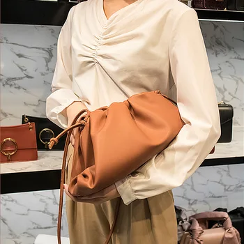 

Bag female cloud bag new pleated shoulder messenger leather cowhide female bag