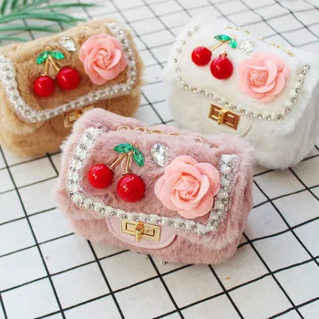 

2020 Autumn Winter Children's Mini Handbag Cute Faux Fur Crossbody Bag for Kid Girl Princess Flower Purses and Handbags Gift