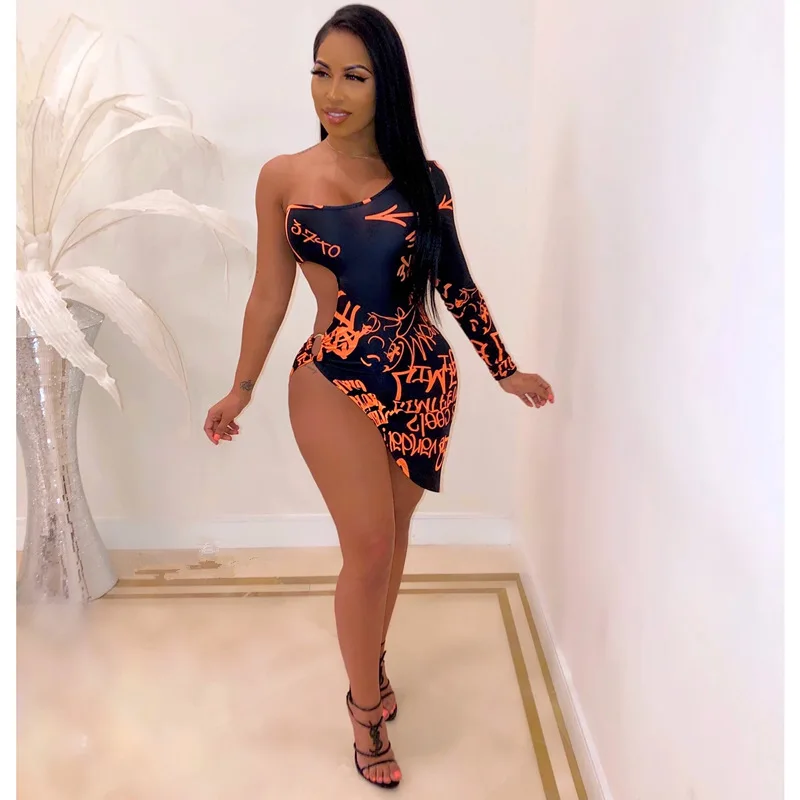 

One Shoulder Sexy Side Hollow Out Irregular Dress 2019 Full Sleeve Women Party Wear Short Dress Club Wear Split Dress A3129G