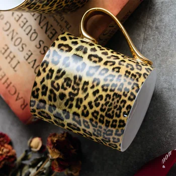

Classic Leopard Print Style Bone China Mug Milk Coffee Tea Cup with Spoon Breakfast Mug Office Home Drinkware Tea Cup ZL290