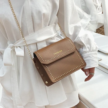 

2020 Advanced Design Vintage Leather Crossbody Bags Women Handbag Chain Fashion Rivet Letter Small Shoulder Messenger Bag Femal
