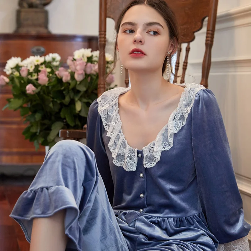 

pajamas for women's new square velvet long-sleeved sweet princess style home Autumn and winter nightwear service outer wear